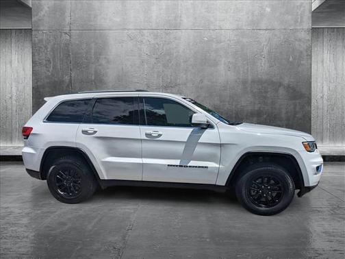 2018 Jeep Grand Cherokee Laredo E