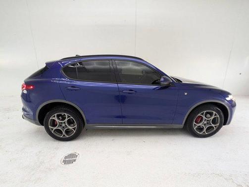 2022 Alfa Romeo Stelvio Ti
