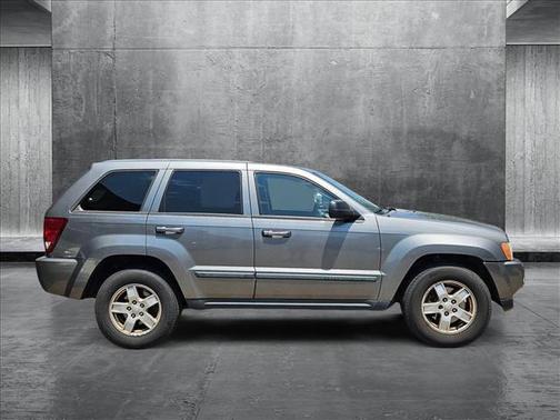 2007 Jeep Grand Cherokee Laredo