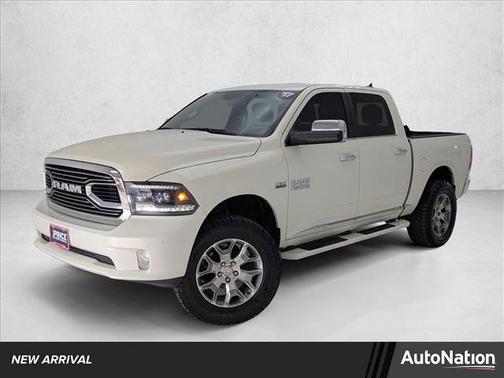 2017 RAM 1500 Limited Crew Cab 4x4 5'7' Box