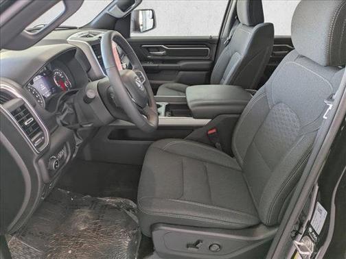 Diamond Black Crystal Pearlcoat 2026 RAM 1500 Big Horn/Lone Star