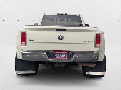 2018 RAM 3500 Laramie Crew Cab 4x4 8' Box