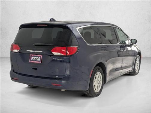2020 Chrysler Voyager LX
