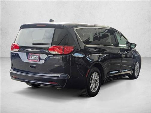 2020 Chrysler Voyager LX