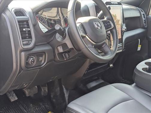 2026 RAM 2500 Tradesman Crew Cab 4x4 8' Box