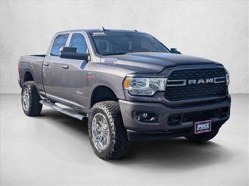 2022 RAM 2500 Big Horn Crew Cab 4x4 6'4' Box