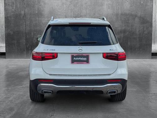 2024 Mercedes-Benz GLB 250 4MATIC