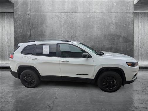 2023 Jeep Cherokee Altitude