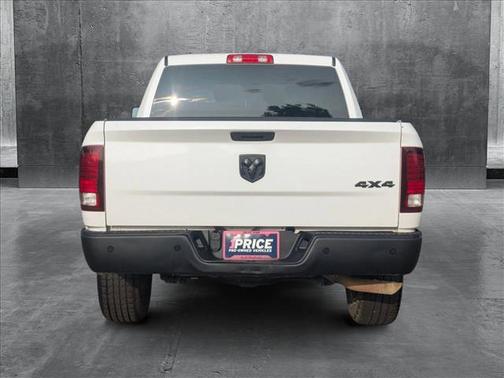2022 RAM 1500 Classic Warlock Crew Cab 4x4 5'7' Box