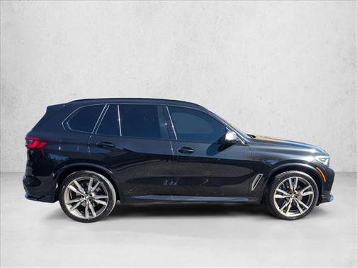 2021 BMW X5 M50i
