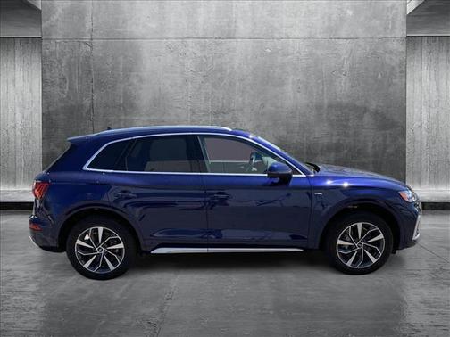 2022 Audi Q5 45 S line Premium Plus