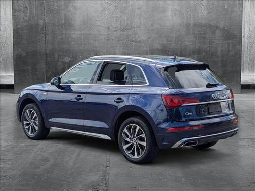2022 Audi Q5 45 S line Premium Plus