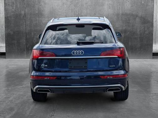 2022 Audi Q5 45 S line Premium Plus