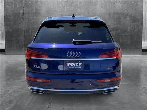 2022 Audi Q5 45 S line Premium Plus