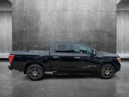 2021 Nissan Titan SV