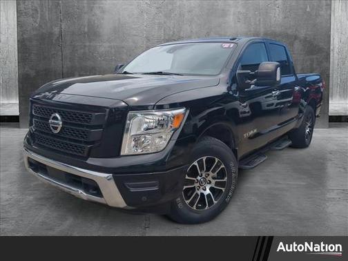 2021 Nissan Titan SV