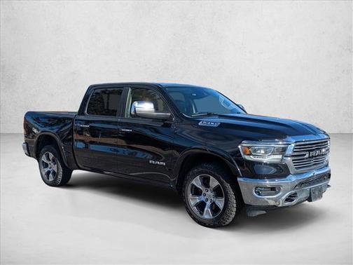 Diamond Black Crystal Pearlcoat 2021 RAM 1500 Laramie