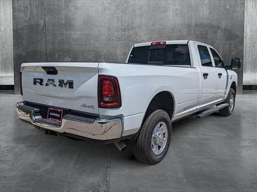 2025 RAM 2500 Tradesman Crew Cab 4x4 8' Box