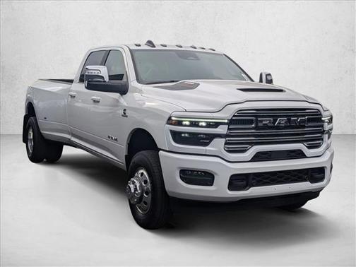 2026 RAM 3500 Laramie Crew Cab 4x4 8' Box