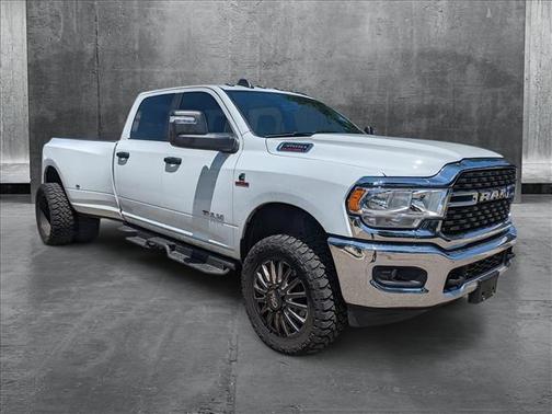 2024 RAM 3500 Big Horn Crew Cab 4x4 8' Box