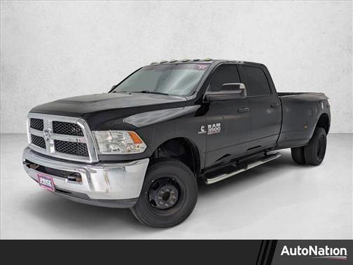 2017 RAM 3500 Tradesman Crew Cab 4x4 8' Box