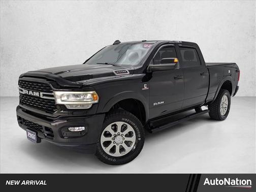 Diamond Black Crystal Pearlcoat 2022 RAM 2500 Big Horn Crew Cab 4x4 6'4' Box