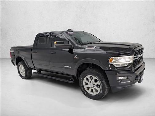 Diamond Black Crystal Pearlcoat 2022 RAM 2500 Big Horn Crew Cab 4x4 6'4' Box