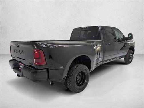 2026 RAM 3500 Laramie Crew Cab 4x4 8' Box
