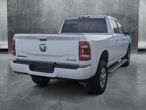 2024 RAM 2500 Laramie Crew Cab 4x4 6'4' Box