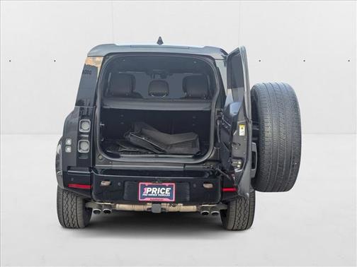 2023 Land Rover Defender 110 V8