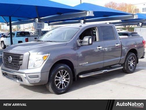 2021 Nissan Titan SV