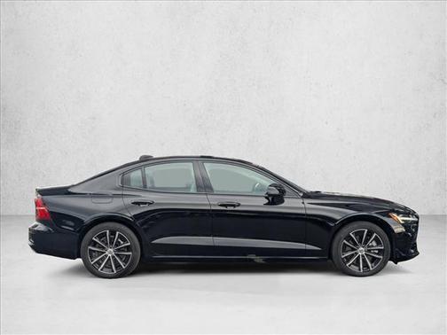 2023 Volvo S60 Recharge Plug-In Hybrid T8 Plus Dark Theme