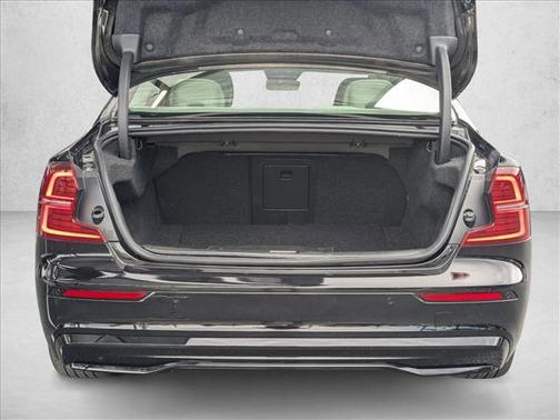 2023 Volvo S60 Recharge Plug-In Hybrid T8 Plus Dark Theme