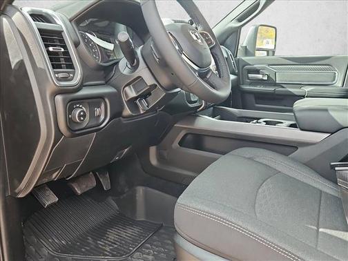 2026 RAM 2500 Big Horn Crew Cab 4x4 6'4' Box