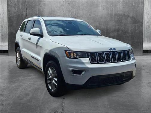 2017 Jeep Grand Cherokee Laredo