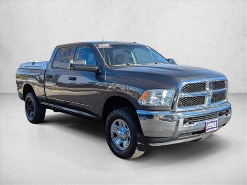 2017 RAM 2500 Tradesman Crew Cab 4x4 6'4' Box