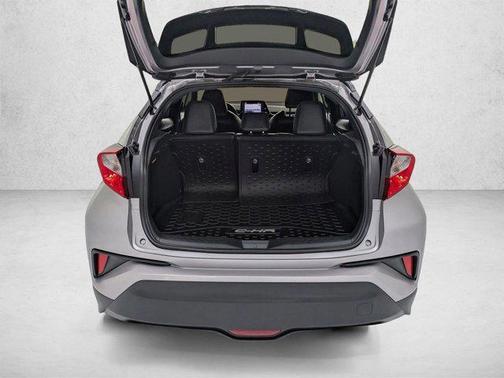 Silver Knockout Metallic w/Black Roof 2019 Toyota C-HR Limited