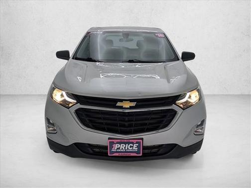 Silver Ice Metallic 2018 Chevrolet Equinox LS