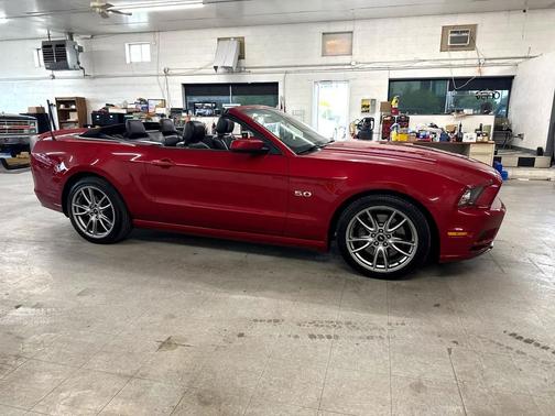 2013 Ford Mustang GT Premium