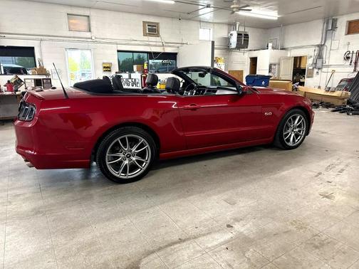 2013 Ford Mustang GT Premium