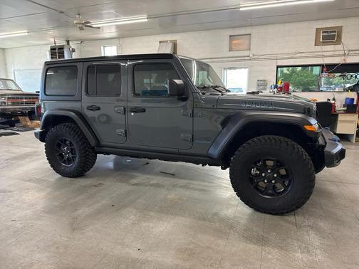 Anvil Clear Coat 2024 Jeep Wrangler 4xe Willys