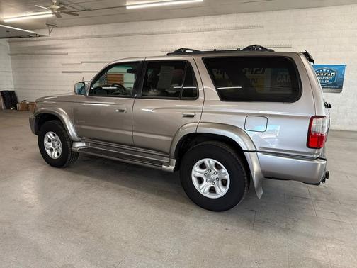 2002 Toyota 4Runner SR5