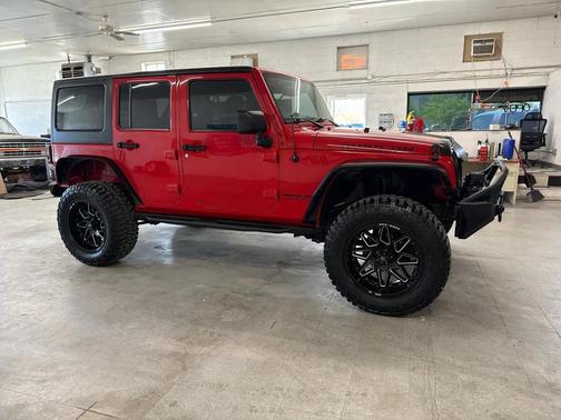 Flame Red Clearcoat 2014 Jeep Wrangler Unlimited Rubicon