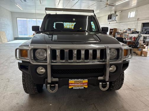 2009 Hummer H3T Adventure Edition