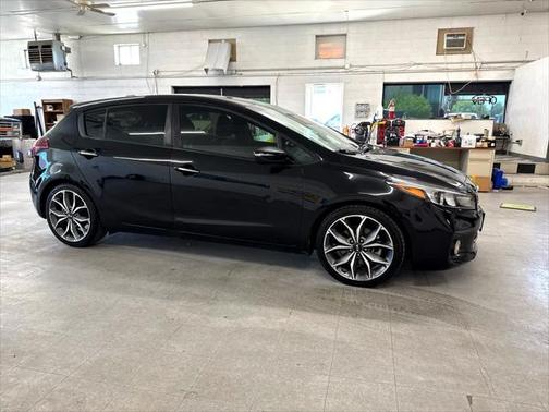 2017 Kia Forte SX