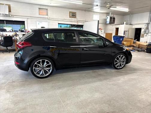 2017 Kia Forte SX