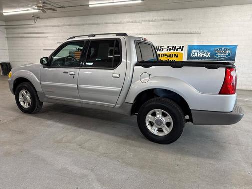 2002 Ford Explorer Sport Trac Base