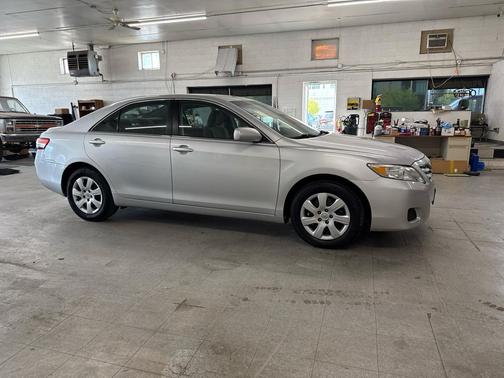 2010 Toyota Camry LE