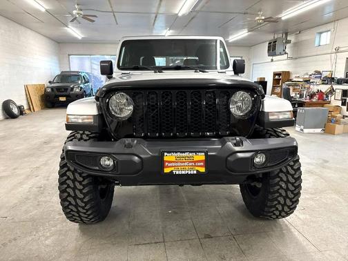 2022 Jeep Gladiator Willys 4x4