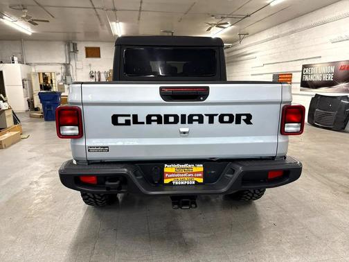 2022 Jeep Gladiator Willys 4x4